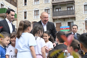 İlham Əliyev və Sərdar Berdiməhəmmədov Şuşada birinci yaşayış kompleksində olublar - FOTOLAR | FED.az