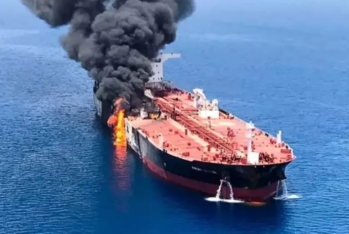 İran Hörmüz boğazında neft tankerinə dronla hücum edib