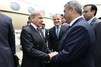 Pakistanın Baş naziri Azərbaycana səfərə gəlib