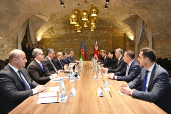 Gürcüstan-Azərbaycan-Türkiyə biznes forumu keçirilir - FOTOLAR | FED.az