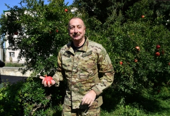 Azərbaycan üçün tarixi bir gün: Ağdərə şəhərində Azərbaycan Bayrağı ucaldıldı - FOTOLAR | FED.az