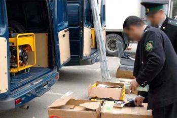 Bakı limanında “mafiya filmi” ssenarisi - 3 milyonu aradan çıxardılar