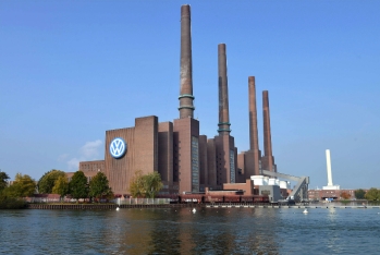 "Volkswagen" şirkəti 88 ildə ilk dəfə Almaniyadakı zavodunu bağlayır