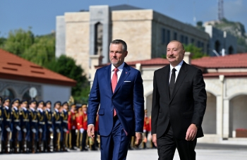 Slovakiya prezidentinin Şuşada rəsmi qarşılanma mərasimi olub - FOTOLAR | FED.az