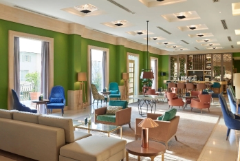 "Hyatt Regency" işçi axtarır - VAKANSİYA