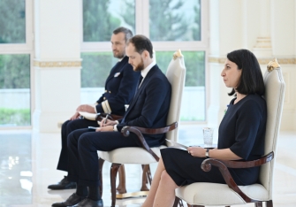 Prezident: "Azərbaycanla Fransa arasında anlaşılmazlığa səbəb olan məsələlər keçmişdə qaldı" | FED.az