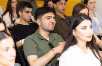Yelo Bank-ın “Summer Challenge” -[red] YAY TƏCRÜBƏ PROQRAMI BAŞLADI![/red] | FED.az