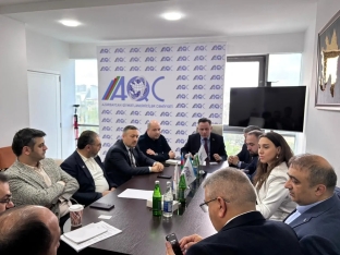 AQC üzvlərinə yeni vəsiqələr təqdim olunub – FOTO - VİDEO | FED.az