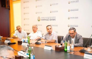 Mərkəzi Bankda ekspertlərlə növbəti görüş baş tutub - FOTOLAR | FED.az