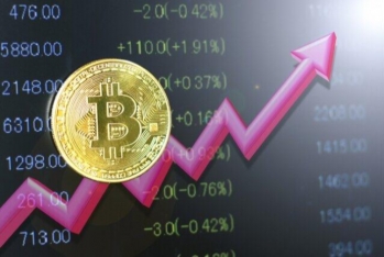 ​​​​​​​“Bitcoin”in bazar dəyəri 1 trilyon dolları - Keçib