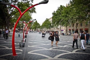 "Fountains Square Restaurants" işçi axtarır - MAAŞ 2200 MANAT - VAKANSİYA
