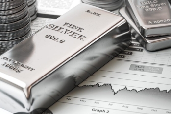 Gümüşün qiyməti tarixi maksimumu yeniləyib - SON QİYMƏT