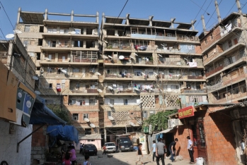 Bu ərazidə yataqxanalar söküləcək, sakinlərə 9 mərətəbəli binadan ev veriləcək