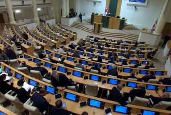 Gürcüstan parlamenti hökumətin yeni tərkibini təsdiq  etdi - Kobaxidze yenidən Gürcüstanın Baş naziri oldu