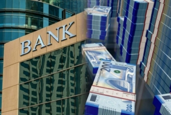Banklar müştəri cəlbi uğrunda rəqabətə girir - Ekspertdən açıqlama - VİDEO