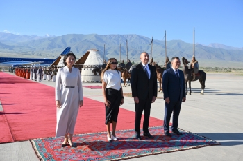 İlham Əliyev Qırğızıstana dövlət səfərinə gəlib - FOTOLAR | FED.az
