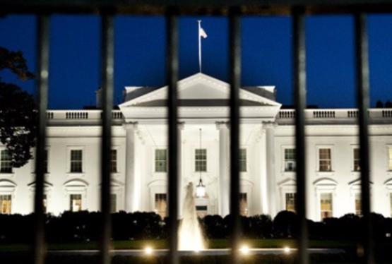 Трамп назвал Белый дом "реальной свалкой"