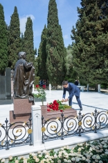 Коллектив AZAL почтил память великого лидера Гейдара Алиева | FED.az