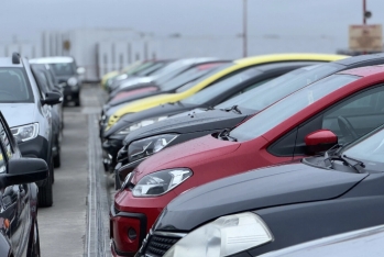 Azərbaycanda ötən il orta hesabla günə 338 avtomobil gətirilib - İDXAL 34% ARTIB