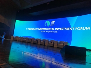 Bakıda İkinci Azərbaycan Beynəlxalq İnvestisiya Forumu keçirilir - FOTOLAR  | FED.az