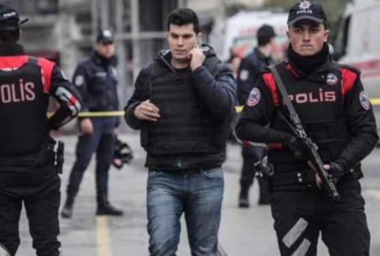 Türkiyədə polis forması geyinmiş terrorçular axtarılır