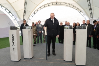 Prezident Xocalıda soyqırımı memorialının təməlini qoyub - Xankəndiyə gedib - YENİLƏNİB