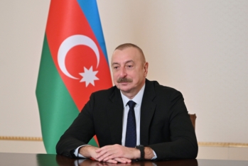 İlham Əliyev Ağdamın Kəngərli kəndinə köçən sakinlərə evlərin açarlarını təqdim edib