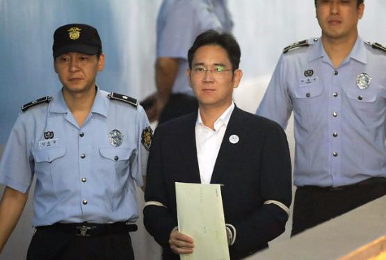 Главу Samsung приговорили к пяти годам тюрьмы