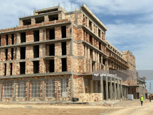 Prezidentin xüsusi nümayəndəsi: "Füzulidə 38 binanın inşası ilin sonuna doğru yekunlaşacaq" - FOTOLAR | FED.az