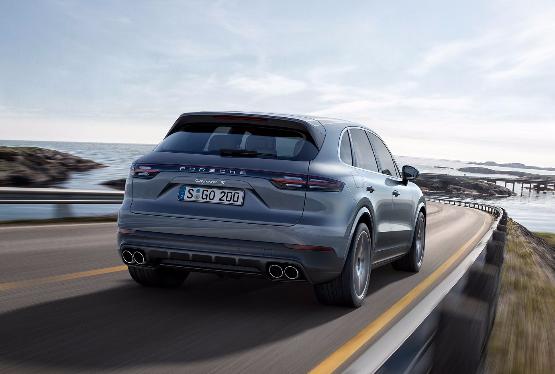 Porsche презентовала новое поколение кроссовера Cayenne