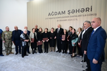 İlham Əliyev Ağdamda 2-ci yaşayış kompleksinin açılışında iştirak edib - Sakinlərlə görüşüb - FOTOLAR | FED.az