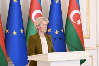 İlham Əliyev və Avropa Komissiyasının Prezidenti mətbuata bəyanatlarla çıxış ediblər - TAM MƏTN | FED.az