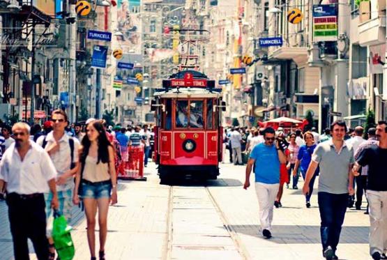 Turistlərin Türkiyəyə axını azalıb