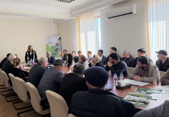 Çoxsaylı subasma hadisələri baş vermiş Şabranda fermerlərlə görüş keçirilib - FOTOLAR | FED.az