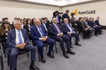 “AzerGold”un 5-ci Təqaüd Proqramı müsabiqəsinin qalibləri mükafatlandırılıb - FOTOLAR | FED.az