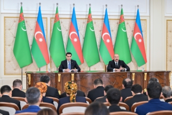 Azərbaycan və Türkmənistan prezidentləri mətbuata bəyanatlarla çıxış ediblər - TAM MƏTN