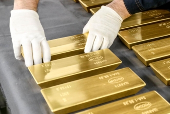 Qızılın qiyməti 4500 dollara düşüb - YENİ QİYMƏT