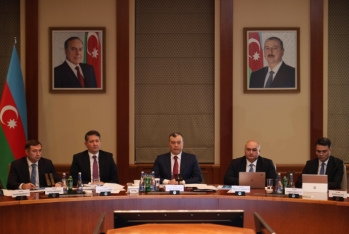 Dövlət borcunun idarə olunması və hüquqi aktların hazırlanması müzakirə olunub