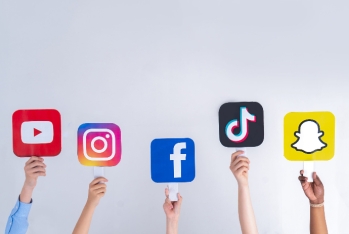 Əhali "İnstagram" və "Faceebook"dadır