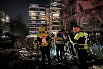 İran İsrailə raket zərbələri endirdi - 3 nəfər ölüb, 91 nəfər yaralanıb