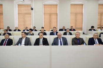 “Azərbaycan iqtisadiyyatının investisiya absorbsiyası” kitabının təqdimat mərasimi olub - FOTOLAR | FED.az