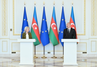 İlham Əliyev və Avropa Komissiyasının Prezidenti mətbuata bəyanatlarla çıxış ediblər - TAM MƏTN | FED.az