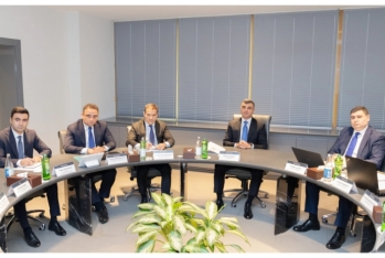 AMB IMF-lə ölkədəki makroiqtisadi vəziyyəti müzakirə edib