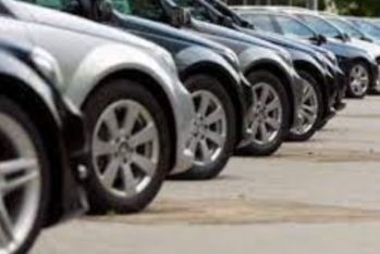 Azərbaycanda nazirliklərə məxsus 62 avtomobil - HƏRRACA ÇIXARILIR