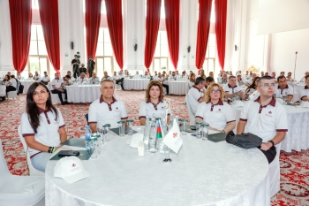 Veysəloğlu Şirkətlər Qrupu “Süni Zəka Dövründə Liderlik” mövzusunda forum keçirib - FOTOLAR | FED.az