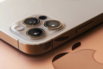 Tramp “Apple” şirkətindən “iPhone” istehsalını ABŞ-a köçürməyi tələb edib