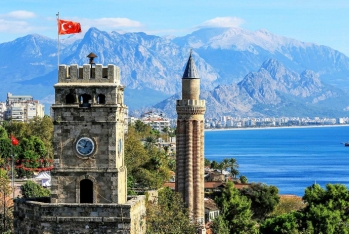 Türkiyənin turizm gəlirləri 53%, xərcləri isə - 2 DƏFƏDƏN ÇOX ARTIB