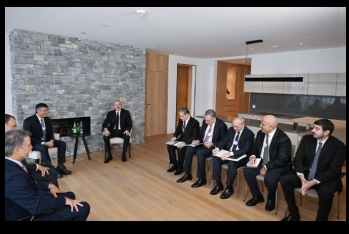 İlham Əliyev Davosda yarım trilyon sərvəti idarə edən şirkətlə görüşüb - FOTOLAR