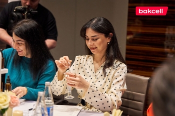 Bakcell 8 Martı xanım jurnalistlərlə birgə qeyd edib - FOTOLAR | FED.az