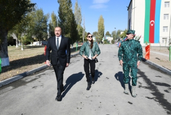 Prezident və xanımı DSX-nin yeni hərbi hissə kompleksinin açılışında - FOTOLAR